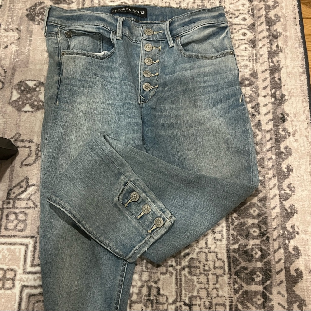 Express Mid-Rise Ankle Legging Jeans button fly & ankle size 4